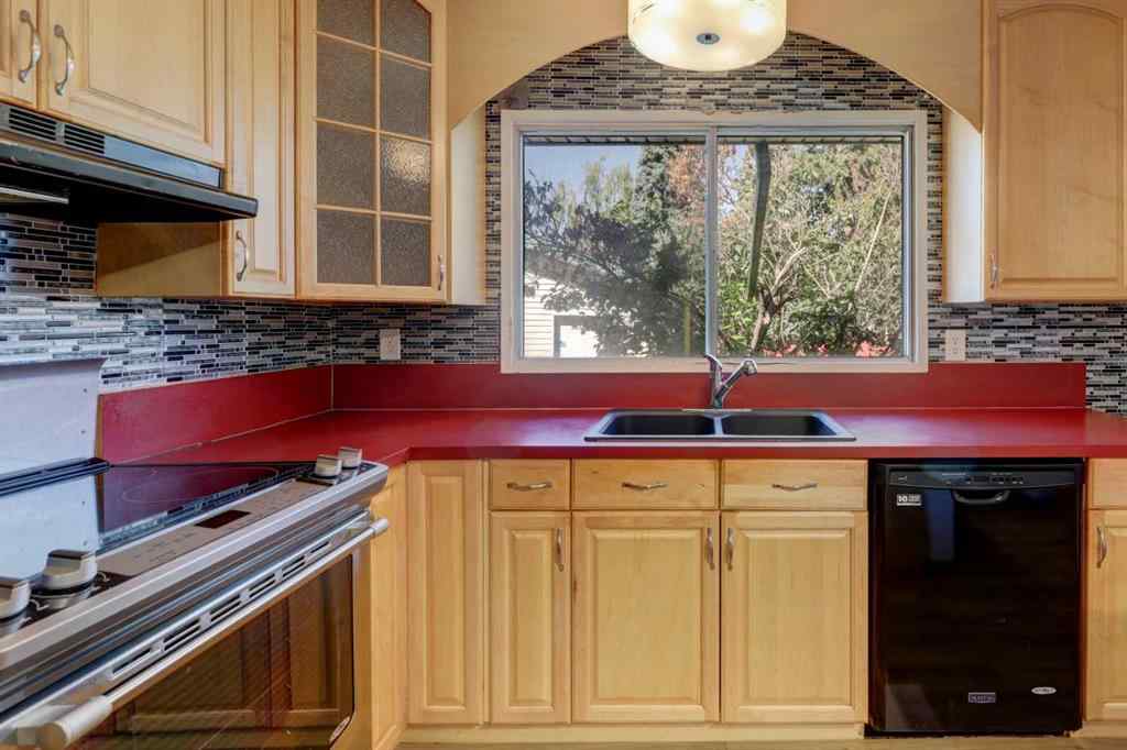 MLS® A2236834 - 355 Pinewind Road NE in Pineridge Calgary, Residential