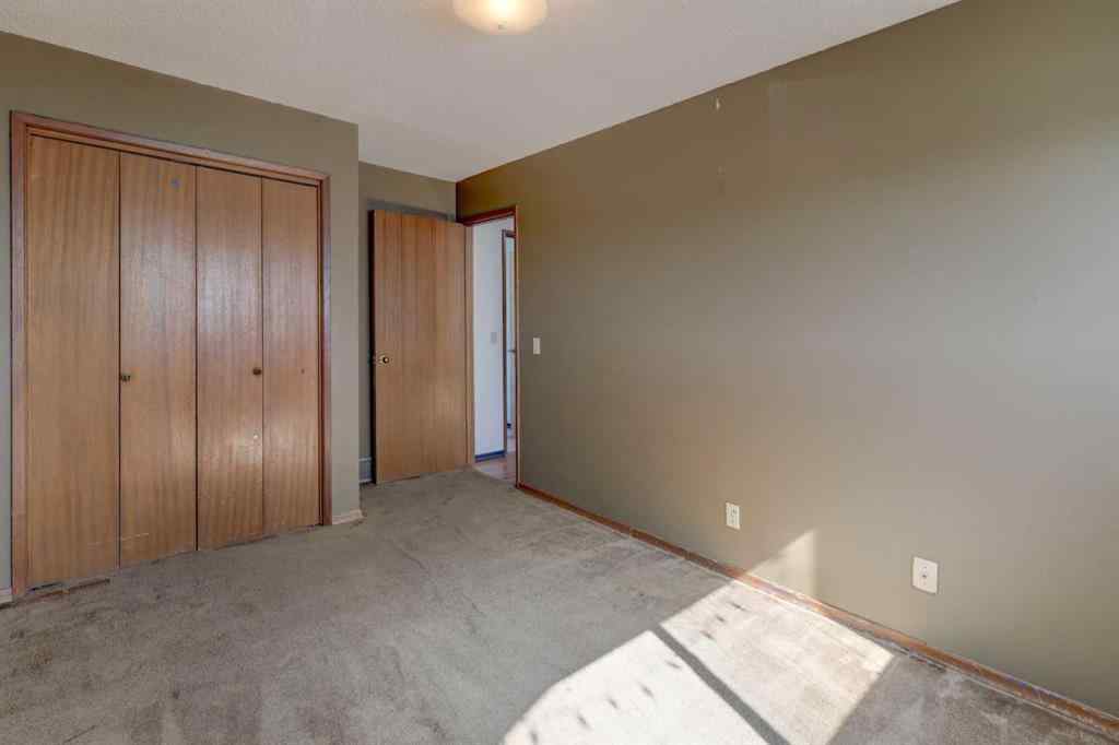 MLS® A2236834 - 355 Pinewind Road NE in Pineridge Calgary, Residential