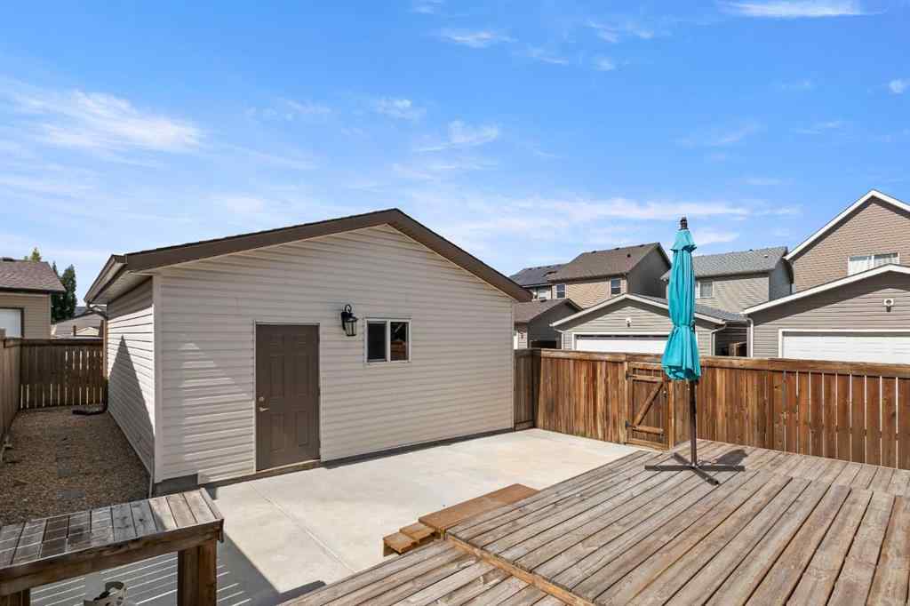MLS® A2236839 - 2092 New Brighton Park SE in New Brighton Calgary, Residential