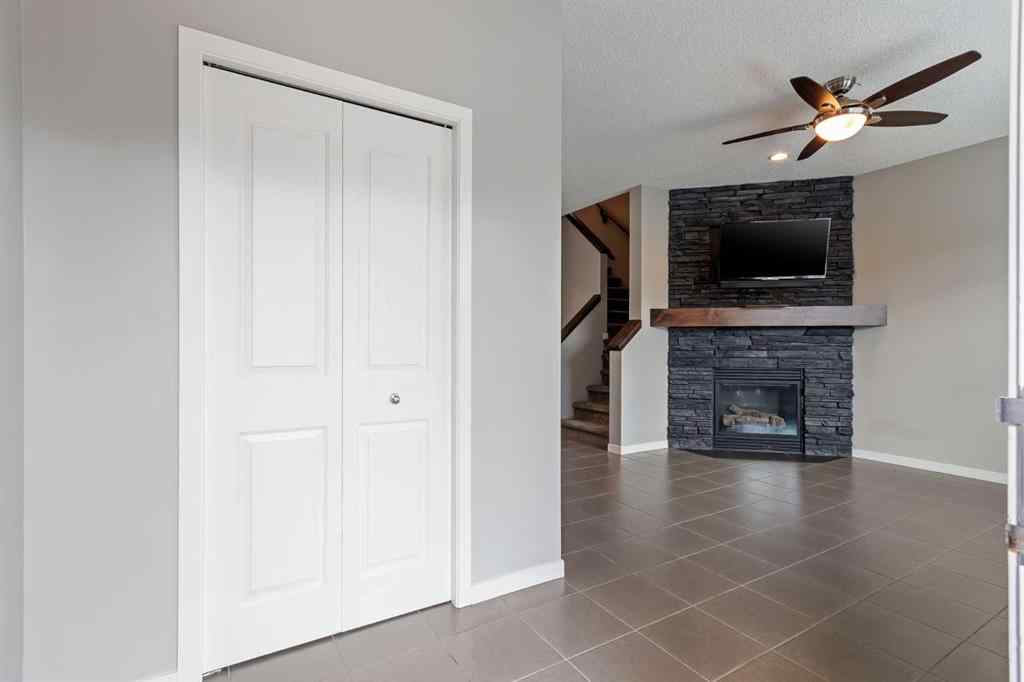MLS® A2236839 - 2092 New Brighton Park SE in New Brighton Calgary, Residential