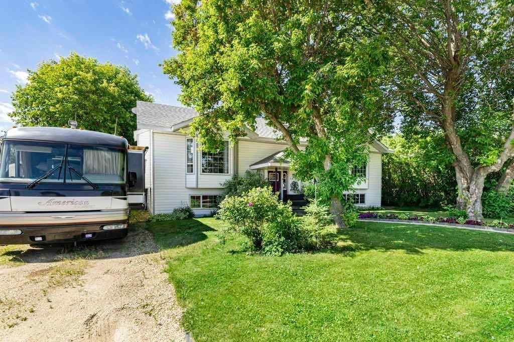 MLS® A2236843 - 5473 52 Avenue  in Downtown Lacombe Lacombe, Residential