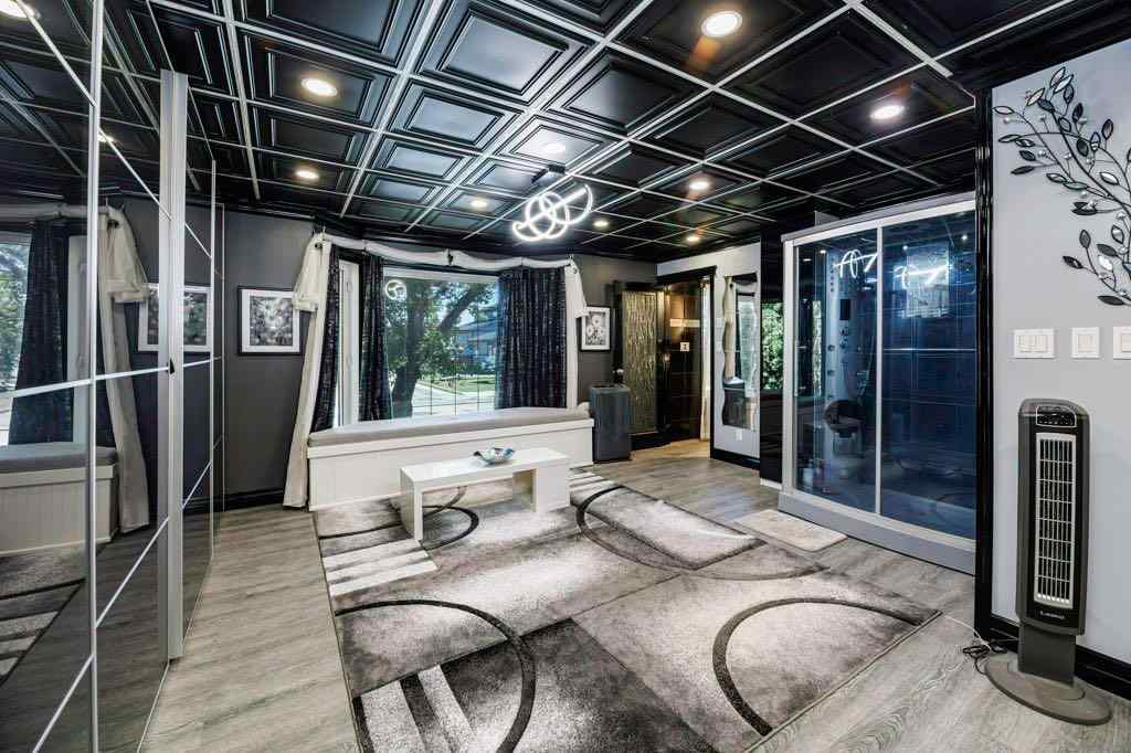 MLS® A2236843 - 5473 52 Avenue  in Downtown Lacombe Lacombe, Residential