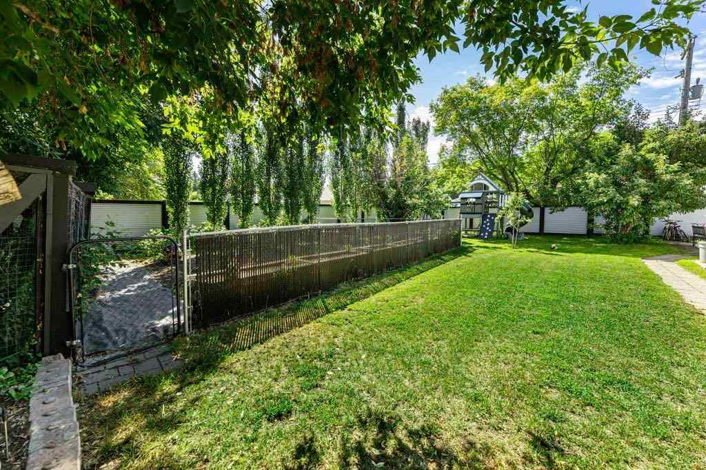 MLS® A2236843 - 5473 52 Avenue  in Downtown Lacombe Lacombe, Residential