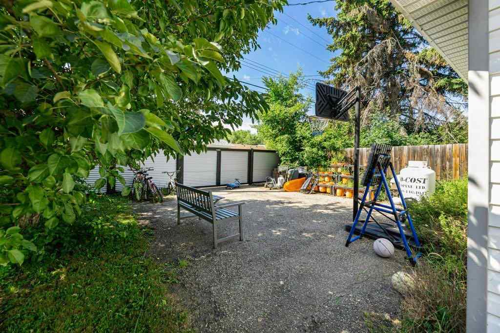 MLS® A2236843 - 5473 52 Avenue  in Downtown Lacombe Lacombe, Residential