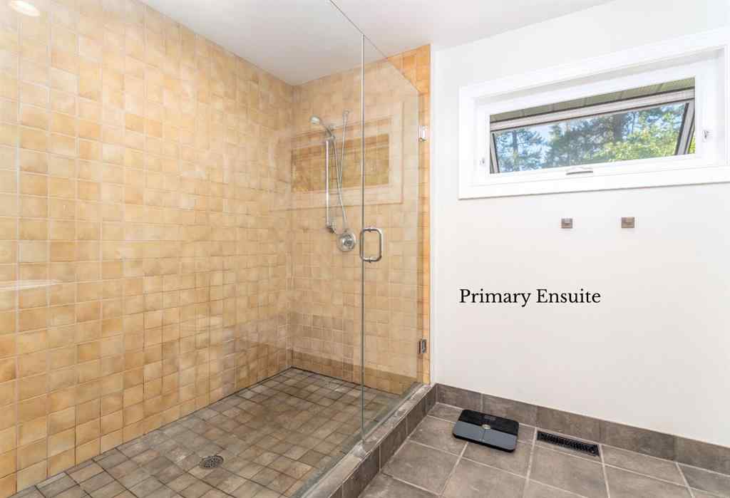 MLS® A2236866 - 4 Woodside Lane  in Lions Park Canmore, Residential