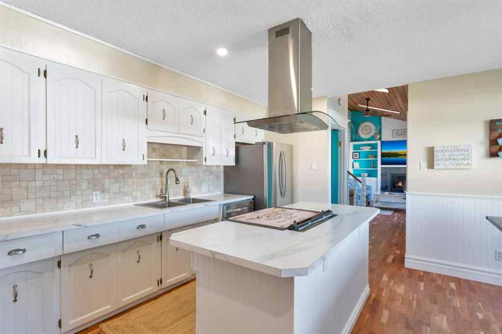 MLS® A2236881 - 5810 60 Street  in Lucas Heights Ponoka, Residential