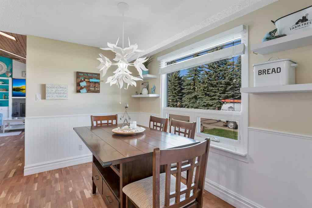 MLS® A2236881 - 5810 60 Street  in Lucas Heights Ponoka, Residential