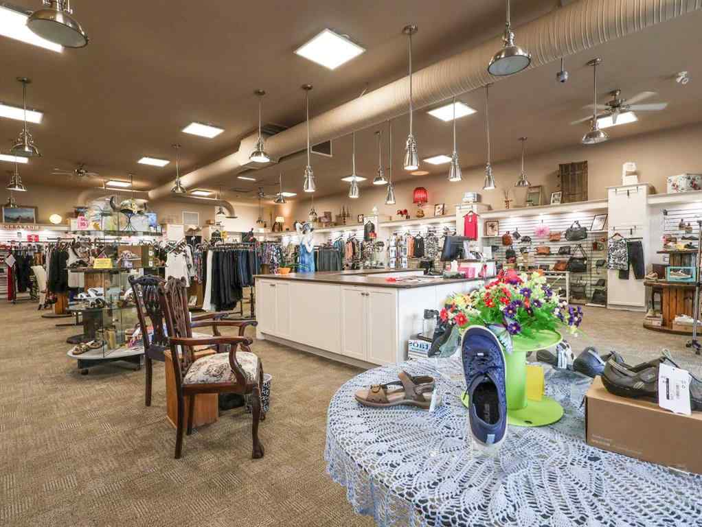 MLS® A2236885 - 4817 50 Street  in Downtown East Stettler, Commercial
