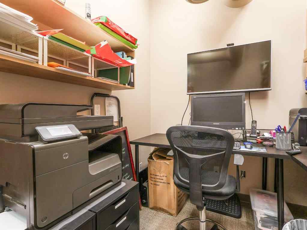 MLS® A2236885 - 4817 50 Street  in Downtown East Stettler, Commercial