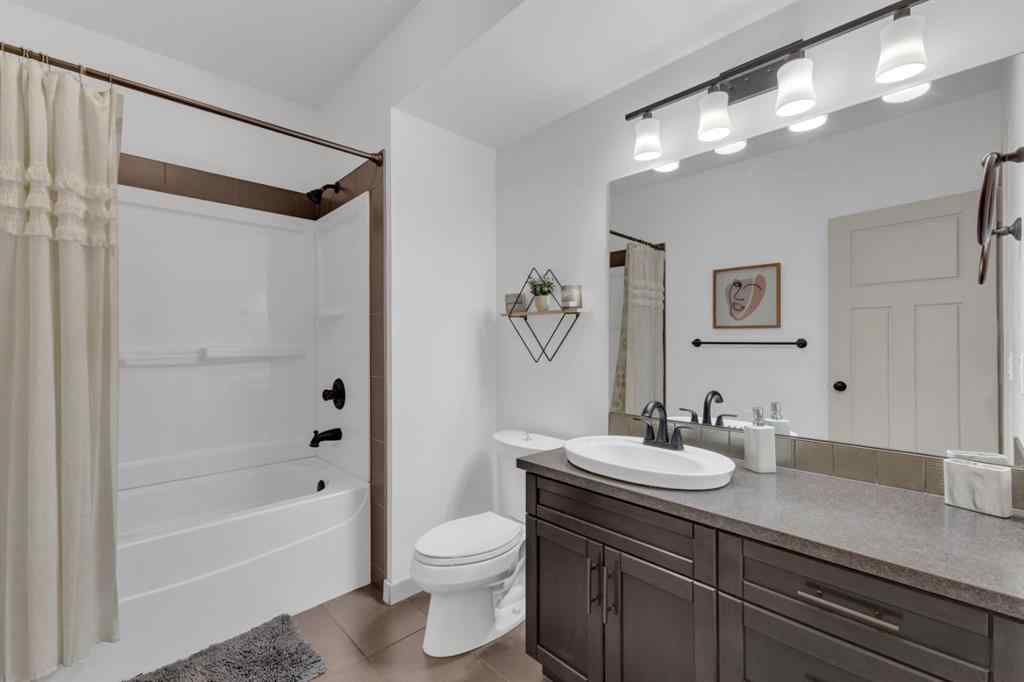 MLS® A2236917 - 68 Sutherland Close  in Sunnybrook South Red Deer, Residential
