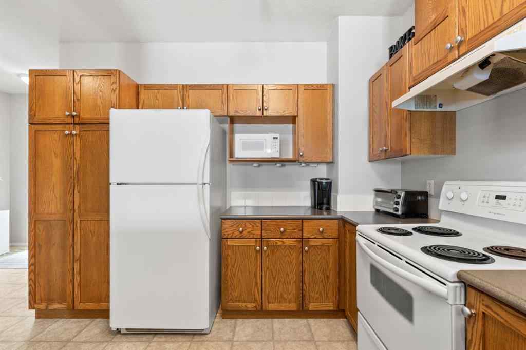 MLS® A2236926 - Unit #702 720 Willowbrook Road NW in Willowbrook Airdrie, Residential