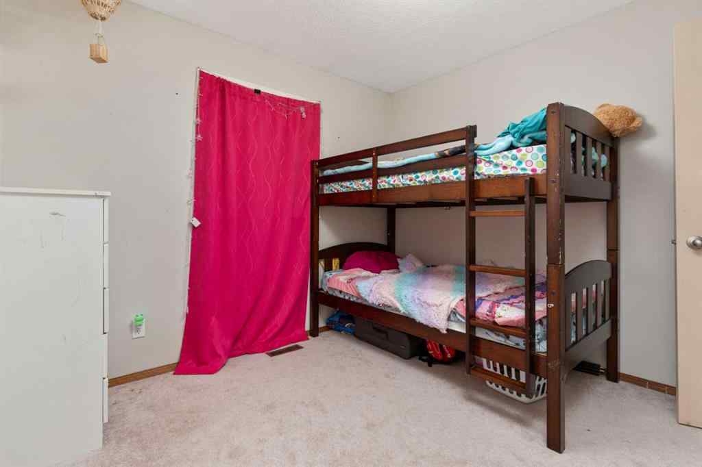 MLS® A2236928 - 5424 60 Street  in Victoria Park Camrose, Residential