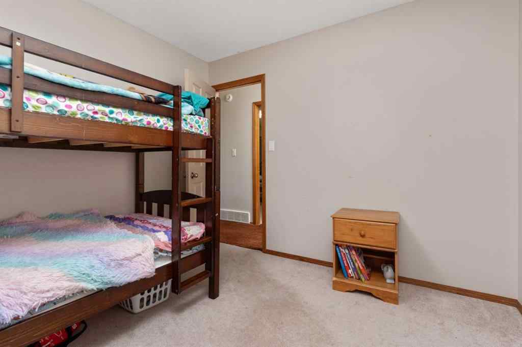 MLS® A2236928 - 5424 60 Street  in Victoria Park Camrose, Residential