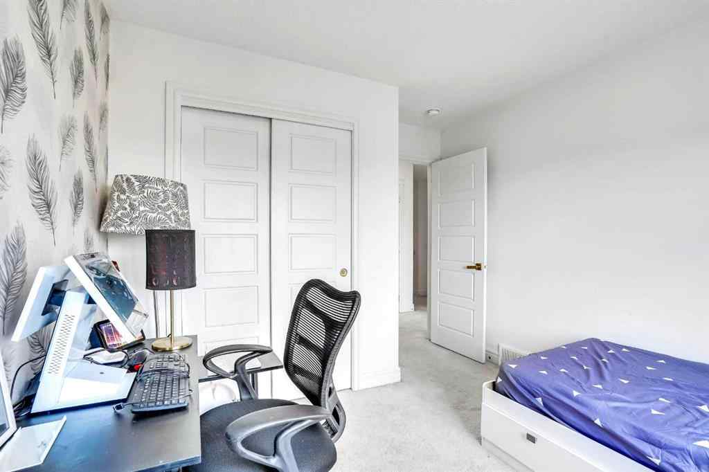 MLS® A2236935 - 170 Savanna Walk NE in Saddle Ridge Calgary, Residential