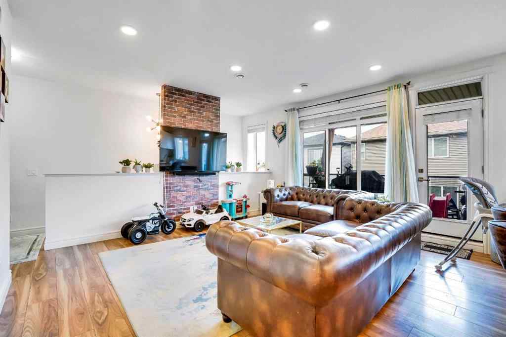MLS® A2236935 - 170 Savanna Walk NE in Saddle Ridge Calgary, Residential