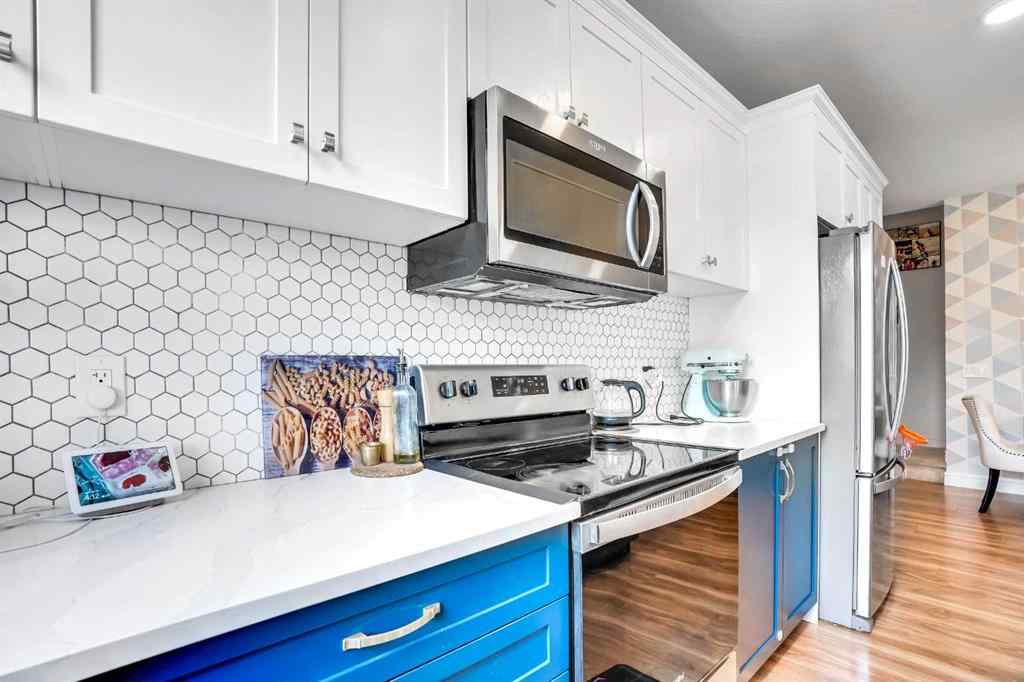 MLS® A2236935 - 170 Savanna Walk NE in Saddle Ridge Calgary, Residential