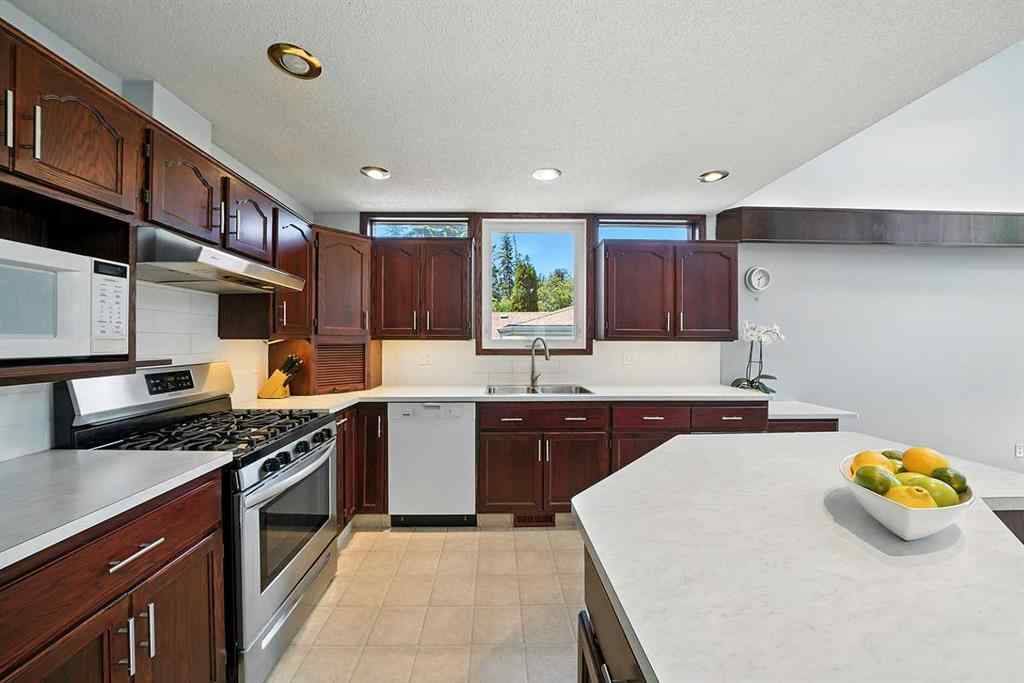 MLS® A2236943 - 4758 56 Street  in Downtown Red Deer Red Deer, Residential