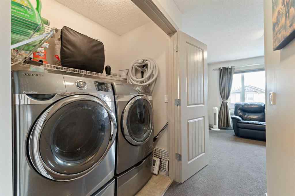 MLS® A2236945 - 166 Hillcrest Circle SW in Hillcrest Airdrie, Residential