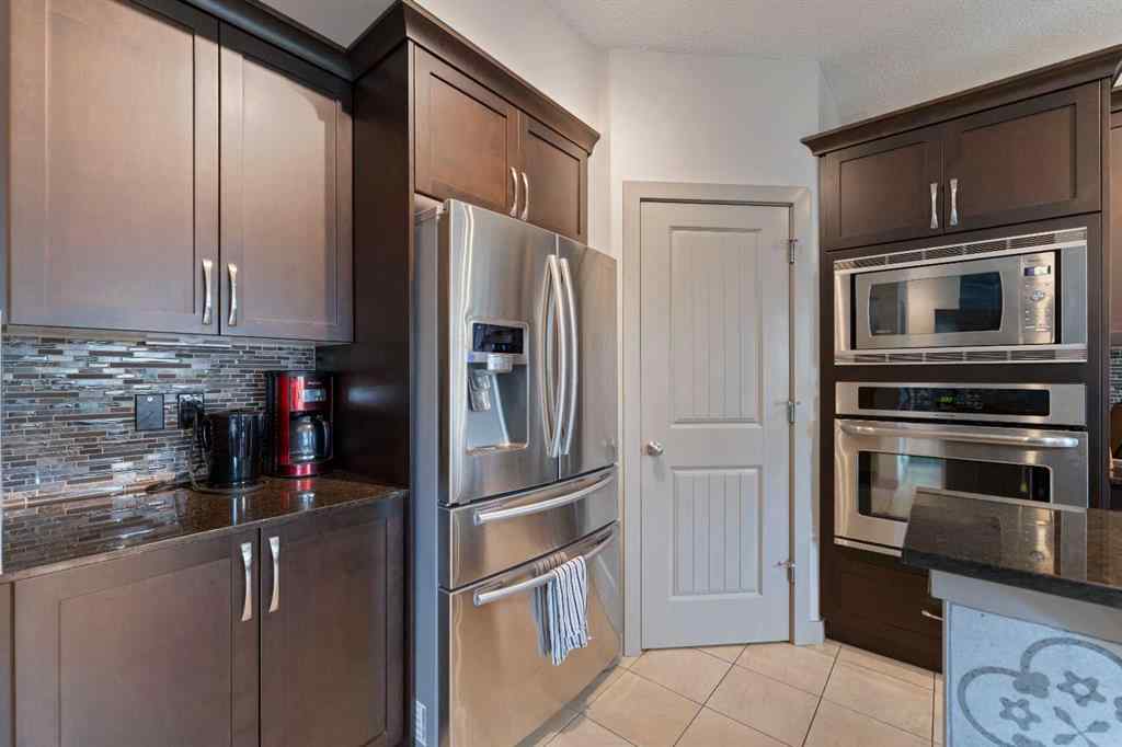 MLS® A2236945 - 166 Hillcrest Circle SW in Hillcrest Airdrie, Residential