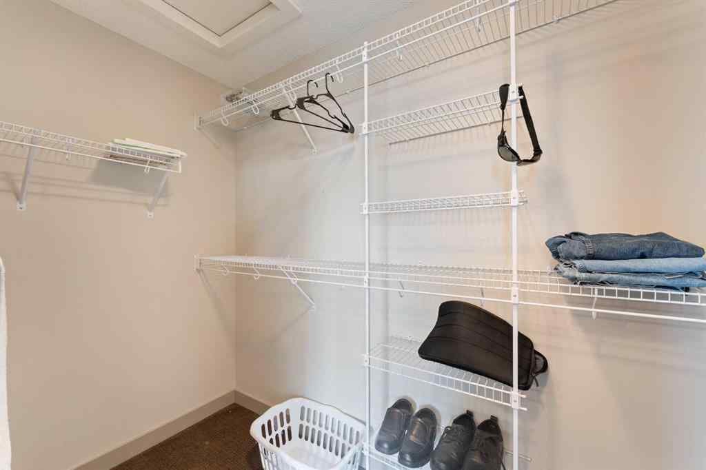 MLS® A2236945 - 166 Hillcrest Circle SW in Hillcrest Airdrie, Residential