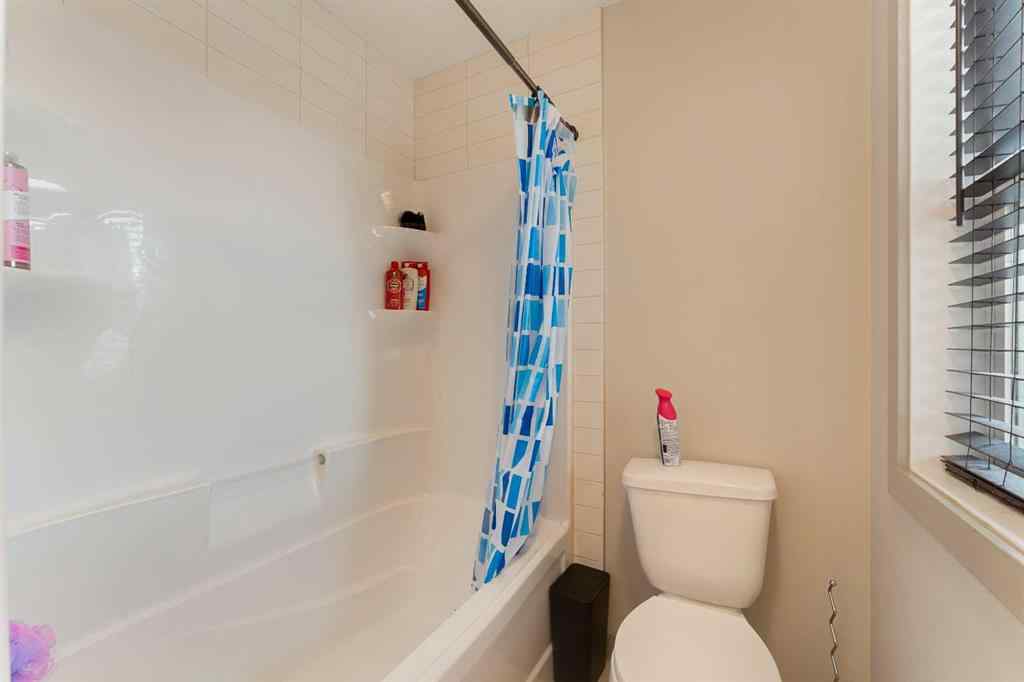 MLS® A2236945 - 166 Hillcrest Circle SW in Hillcrest Airdrie, Residential