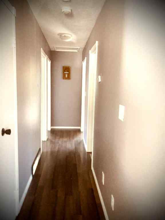 MLS® A2236989 - 4417B 47A Avenue  in Downtown Sylvan Lake, Residential