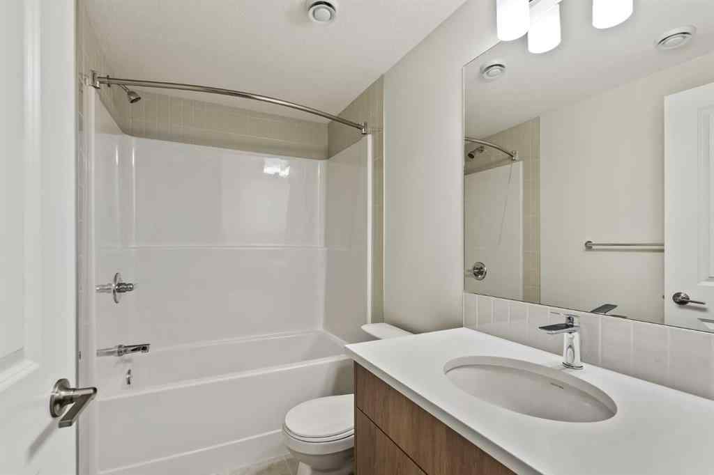 MLS® A2236992 - 1006 Chinook Winds Meadow SW in Chinook Gate Airdrie, Residential