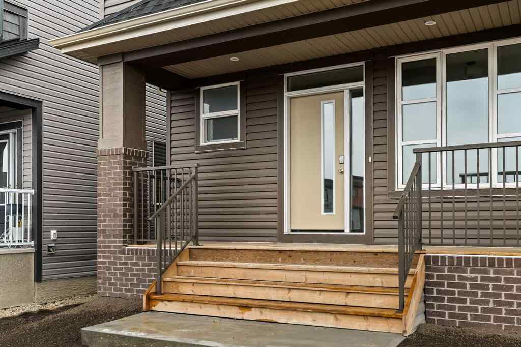MLS® A2236992 - 1006 Chinook Winds Meadow SW in Chinook Gate Airdrie, Residential