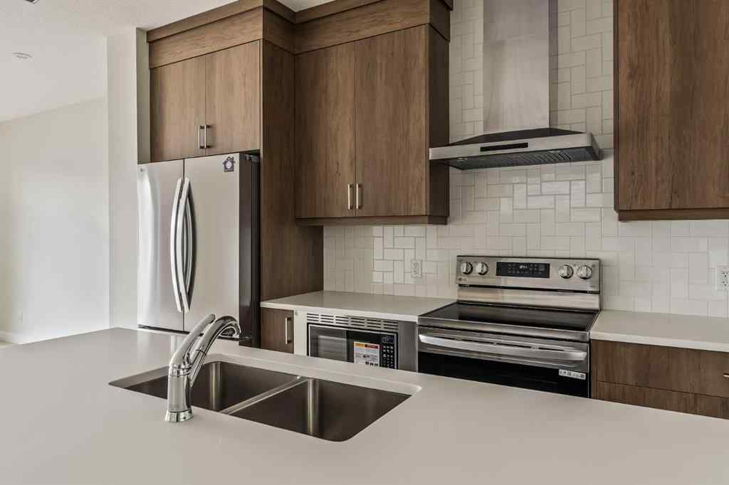 MLS® A2236992 - 1006 Chinook Winds Meadow SW in Chinook Gate Airdrie, Residential