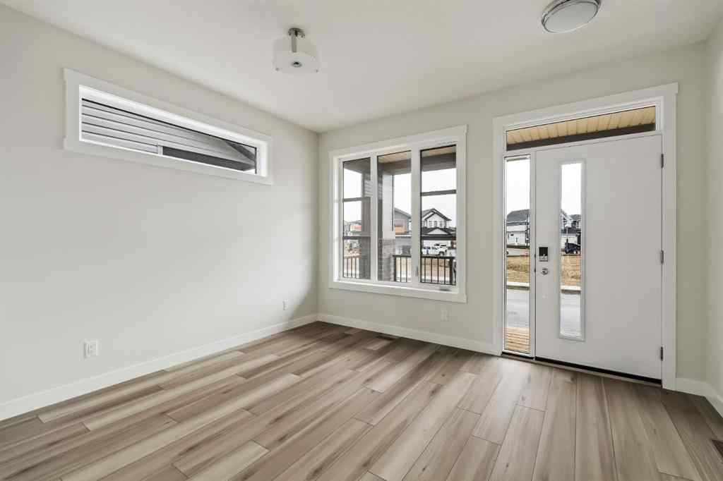 MLS® A2236992 - 1006 Chinook Winds Meadow SW in Chinook Gate Airdrie, Residential