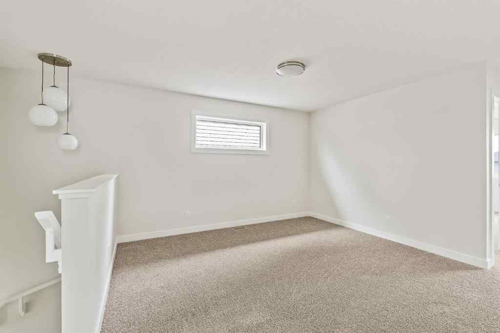 MLS® A2236992 - 1006 Chinook Winds Meadow SW in Chinook Gate Airdrie, Residential