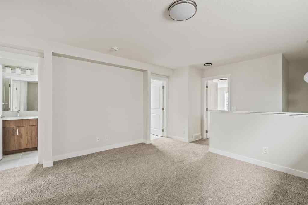 MLS® A2236992 - 1006 Chinook Winds Meadow SW in Chinook Gate Airdrie, Residential