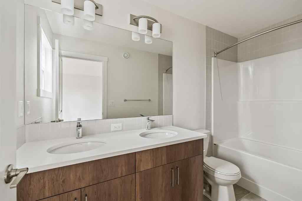 MLS® A2236992 - 1006 Chinook Winds Meadow SW in Chinook Gate Airdrie, Residential