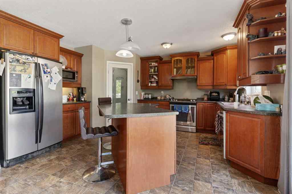 MLS® A2236993 - 43440 Range Road 113   in NONE Rural Flagstaff County, Residential