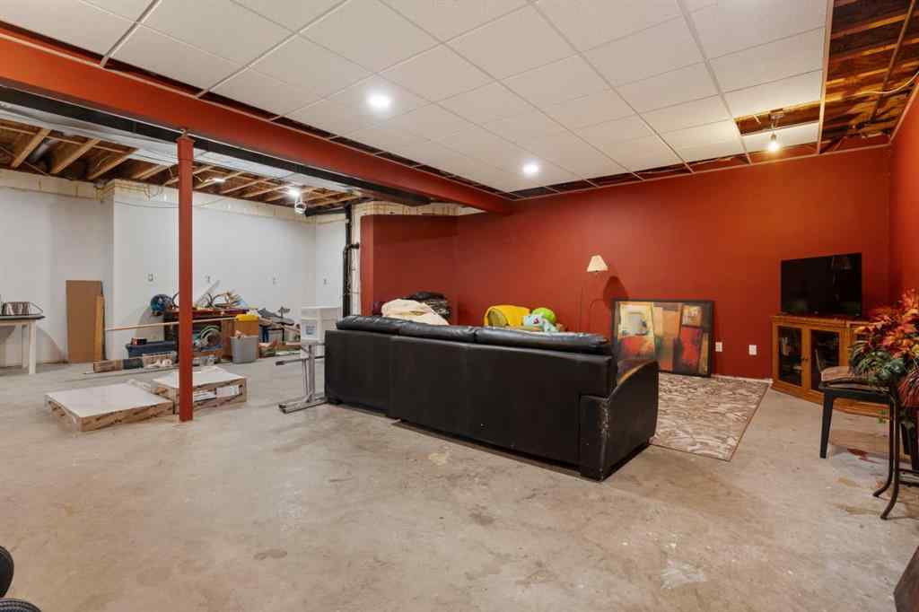 MLS® A2236993 - 43440 Range Road 113   in NONE Rural Flagstaff County, Residential