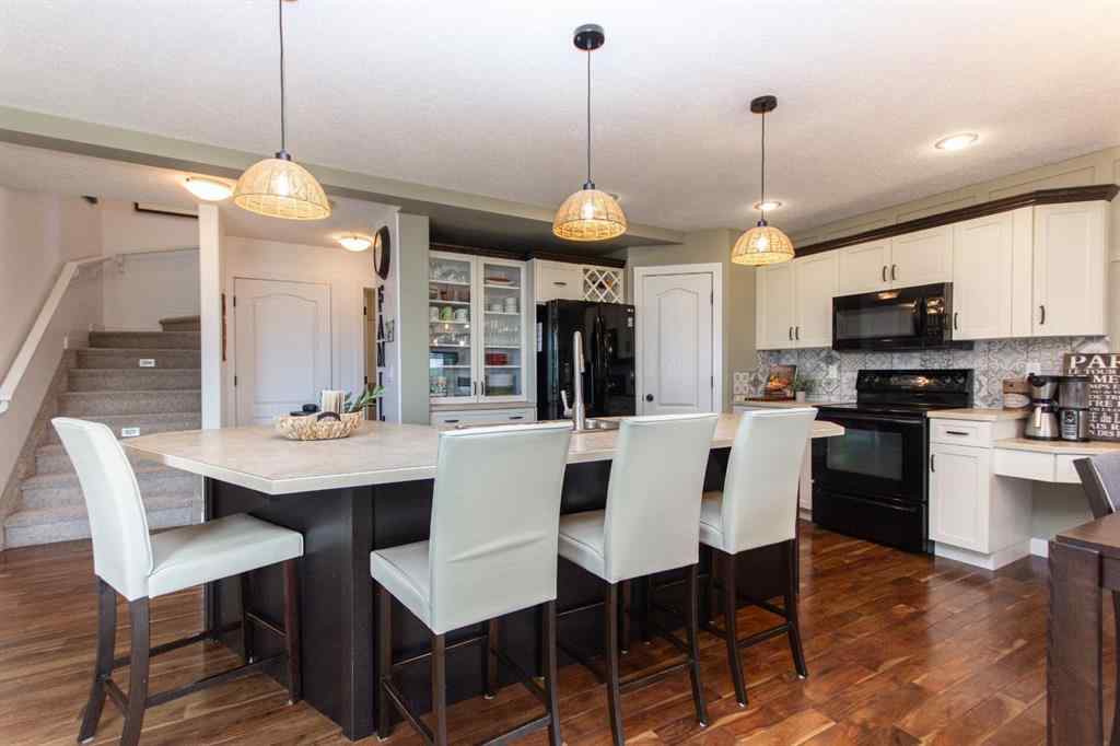 MLS® A2237030 - 152 Iverson Close  in Inglewood West Red Deer, Residential