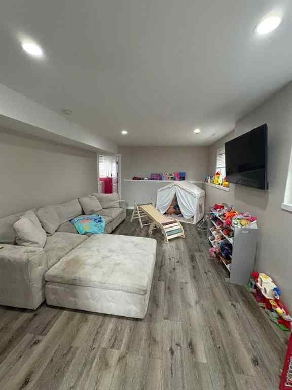 MLS® A2237045 - 4229 Westbrook Road  in Blackfalds - Other Blackfalds, Residential