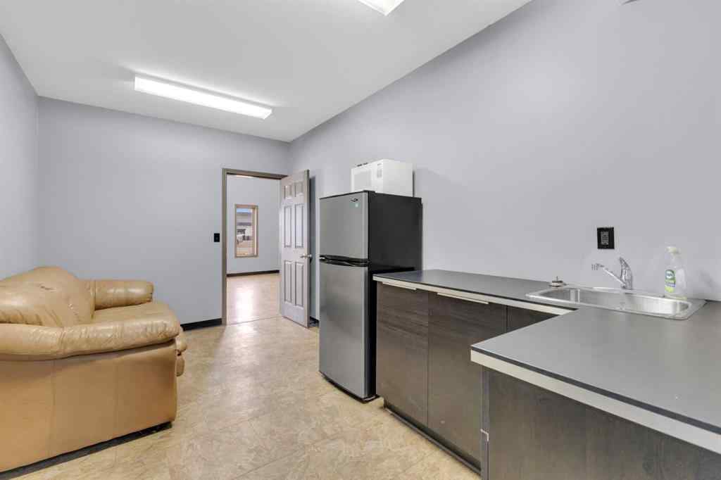 MLS® A2237046 - 3620 67 Street   in Southwest Industrial Park Ponoka, Commercial