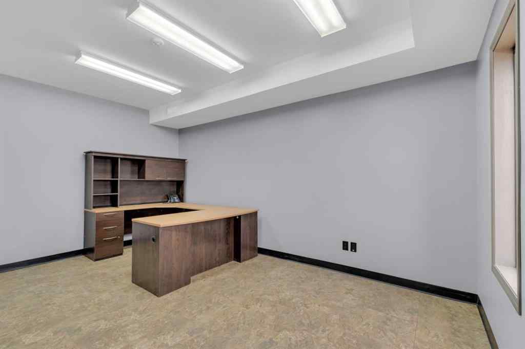 MLS® A2237046 - 3620 67 Street   in Southwest Industrial Park Ponoka, Commercial