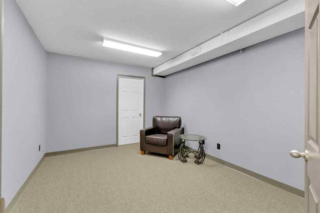 MLS® A2237046 - 3620 67 Street   in Southwest Industrial Park Ponoka, Commercial