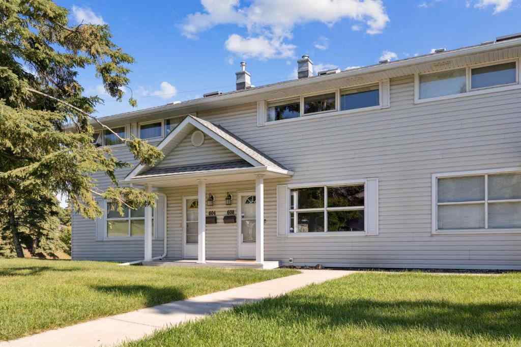 MLS® A2237047 - 608 32 Avenue NE in Winston Heights/Mountview Calgary, Residential