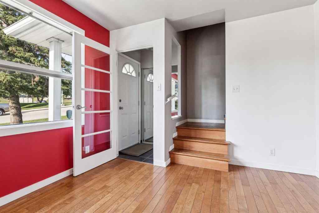 MLS® A2237047 - 608 32 Avenue NE in Winston Heights/Mountview Calgary, Residential