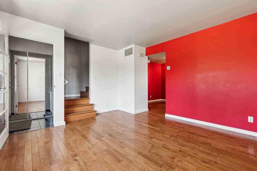 MLS® A2237047 - 608 32 Avenue NE in Winston Heights/Mountview Calgary, Residential