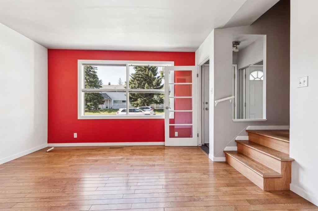 MLS® A2237047 - 608 32 Avenue NE in Winston Heights/Mountview Calgary, Residential