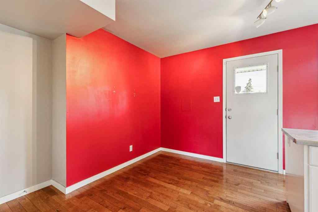 MLS® A2237047 - 608 32 Avenue NE in Winston Heights/Mountview Calgary, Residential
