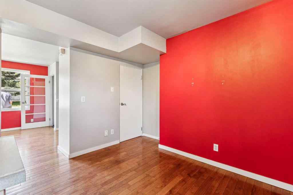MLS® A2237047 - 608 32 Avenue NE in Winston Heights/Mountview Calgary, Residential