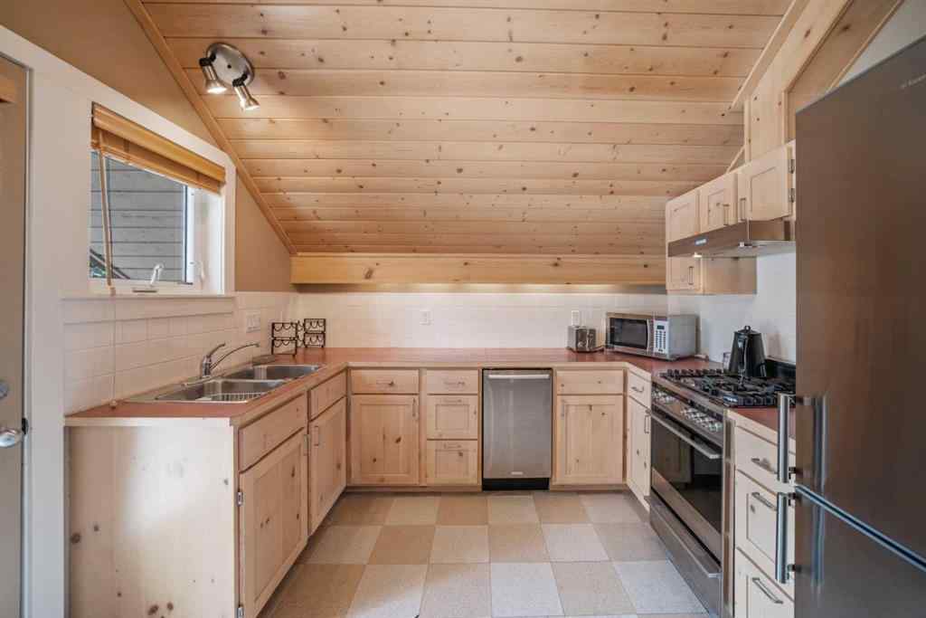 MLS® A2237056 - 140 Rundle Crescent  in Hospital Hill Canmore, Residential