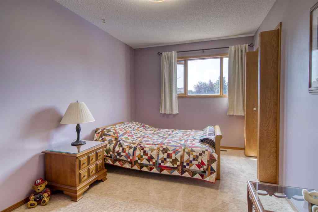 MLS® A2237070 - 214 Lakeside Greens Place  in Lakeside Greens Chestermere, Residential