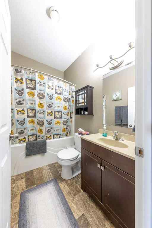 MLS® A2237075 - 4007 41 Avenue  in Larsen Grove Lloydminster, Residential