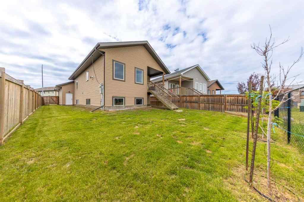MLS® A2237075 - 4007 41 Avenue  in Larsen Grove Lloydminster, Residential